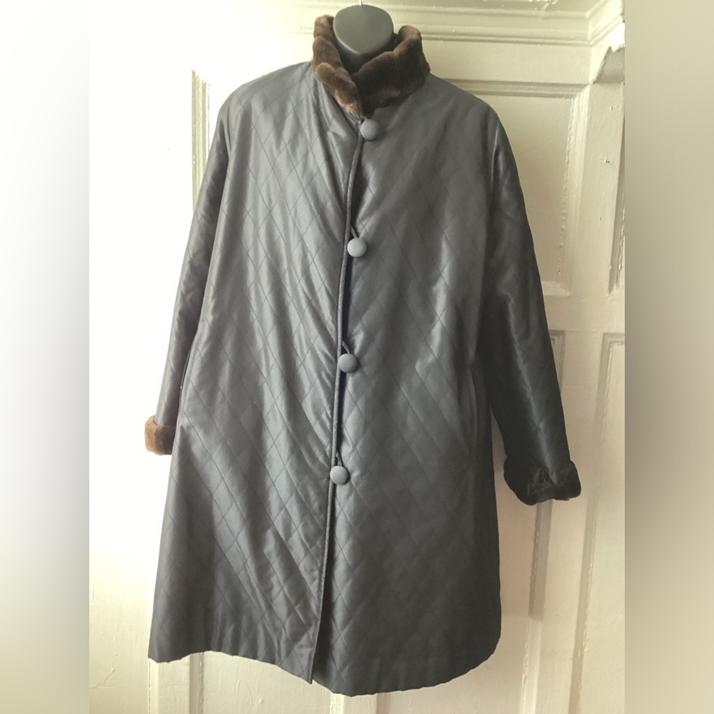 Beautiful Peter Duffy Ladies Coat with Fur Lining & Matching Hat
